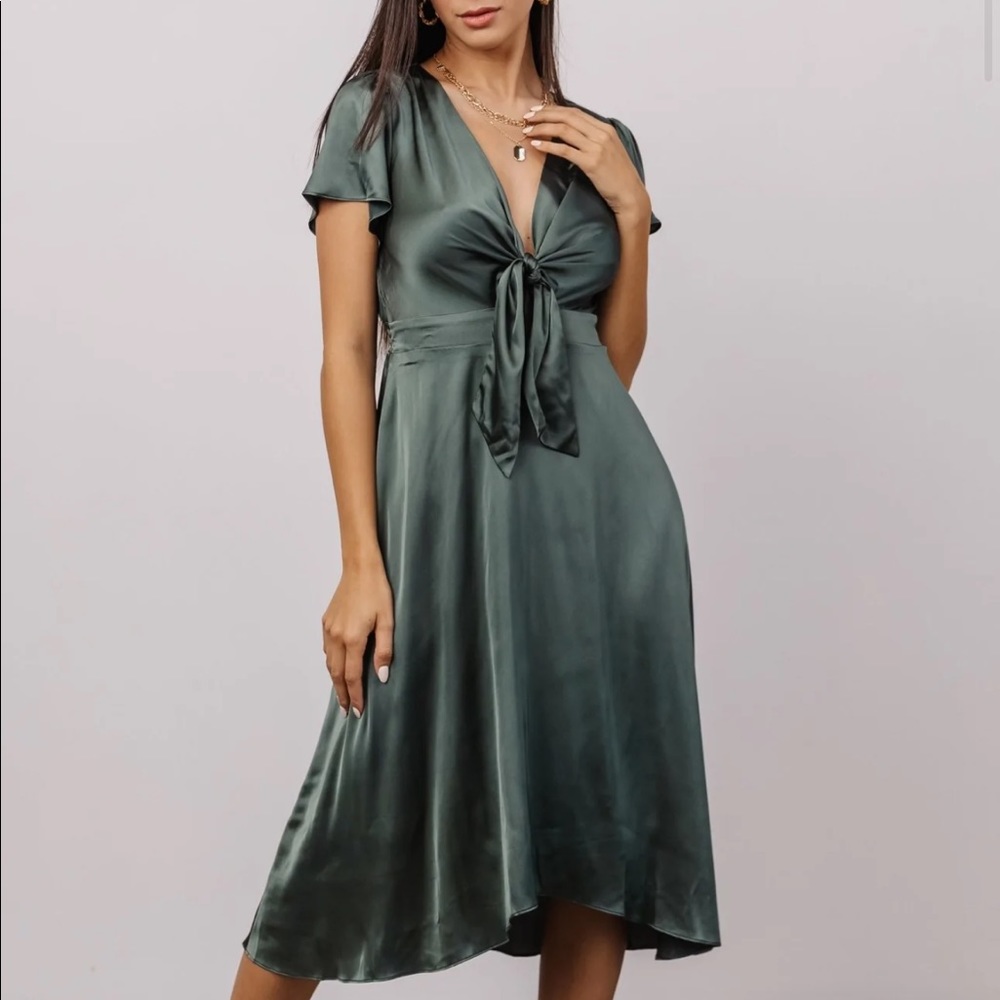 Poppy Satin Midi Dress / Winter Green